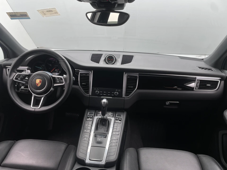 2017 Porsche Macan - Image 5 of 22