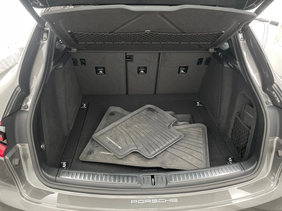 2017 Porsche Macan - Image 8 of 22