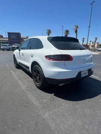 2017 Porsche Macan - Image 7 of 10