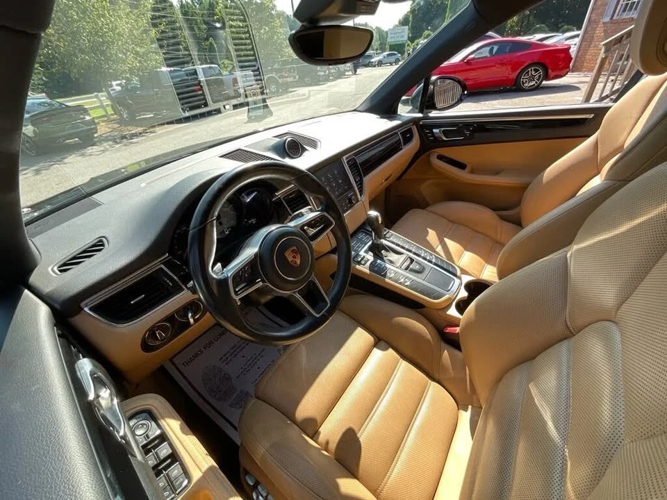 2017 Porsche Macan - Image 6 of 20
