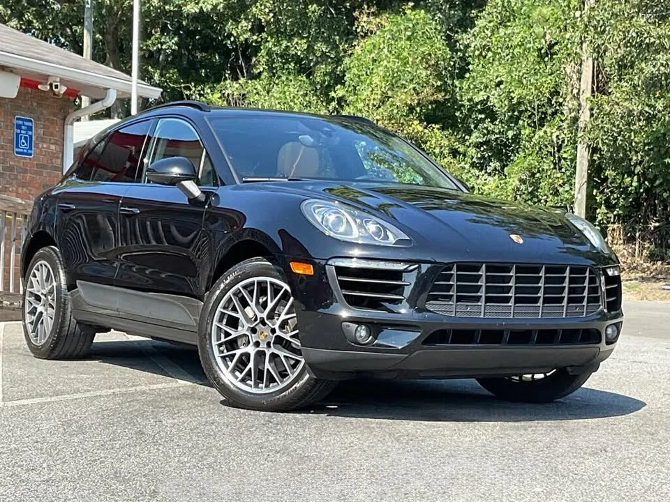 2017 Porsche Macan - Image 2 of 20