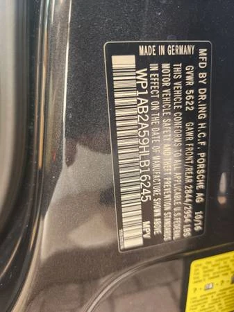 2017 Porsche Macan S - Image 18 of 19