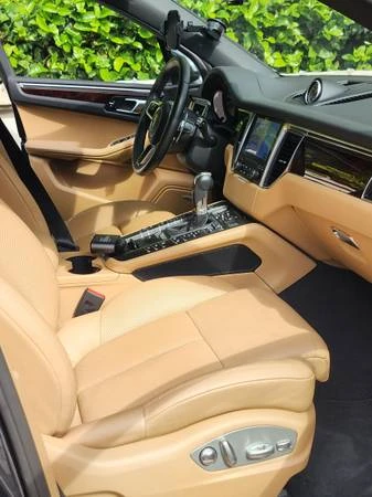 2017 Porsche Macan S - Image 10 of 19