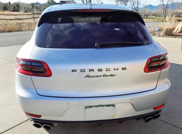2017 Porsche Macan Turbo - Image 9 of 12
