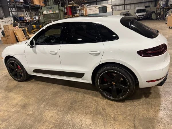 2017 Porsche Macan Turbo - Image 6 of 7