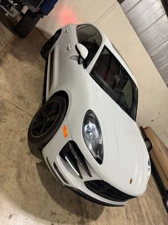 2017 Porsche Macan Turbo - Image 4 of 7