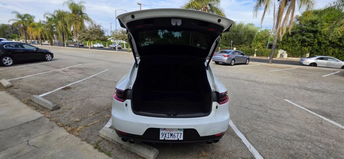 2017 Porsche Macan S - Image 18 of 24