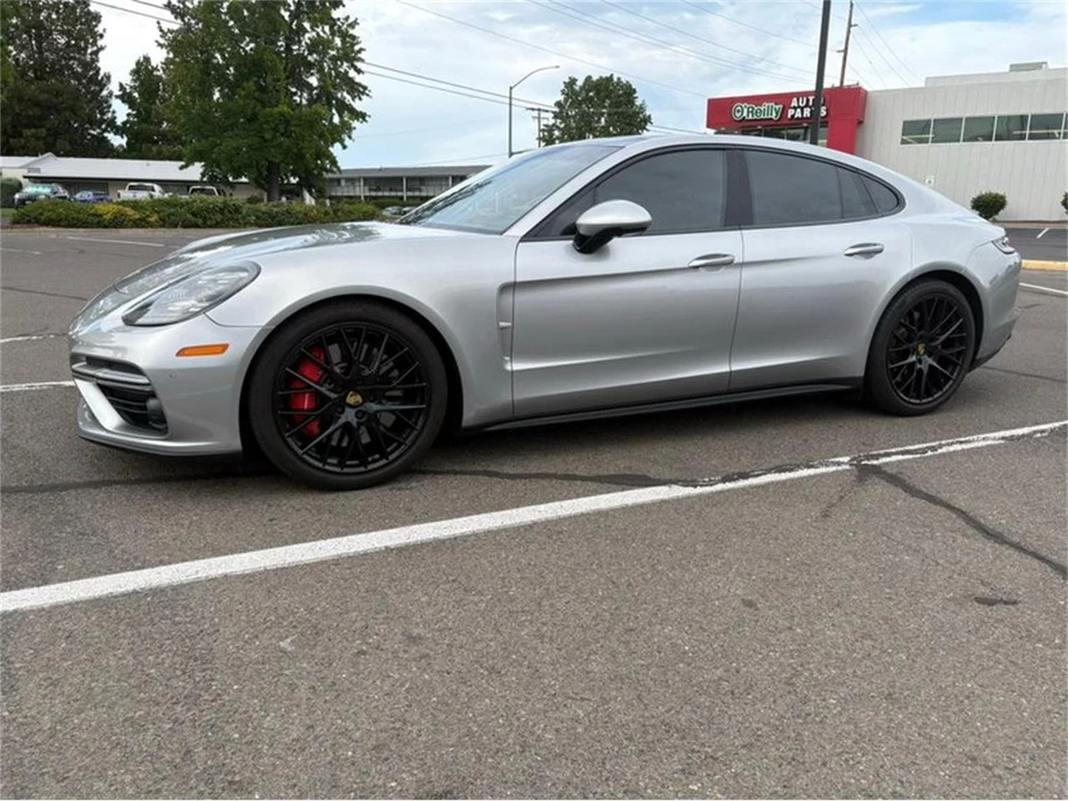 2017 Porsche 971 Panamera - Image 9 of 31