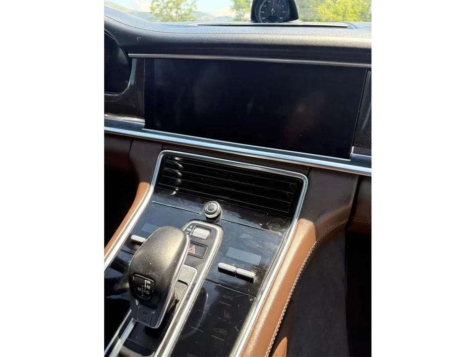 2017 Porsche 971 Panamera - Image 14 of 31