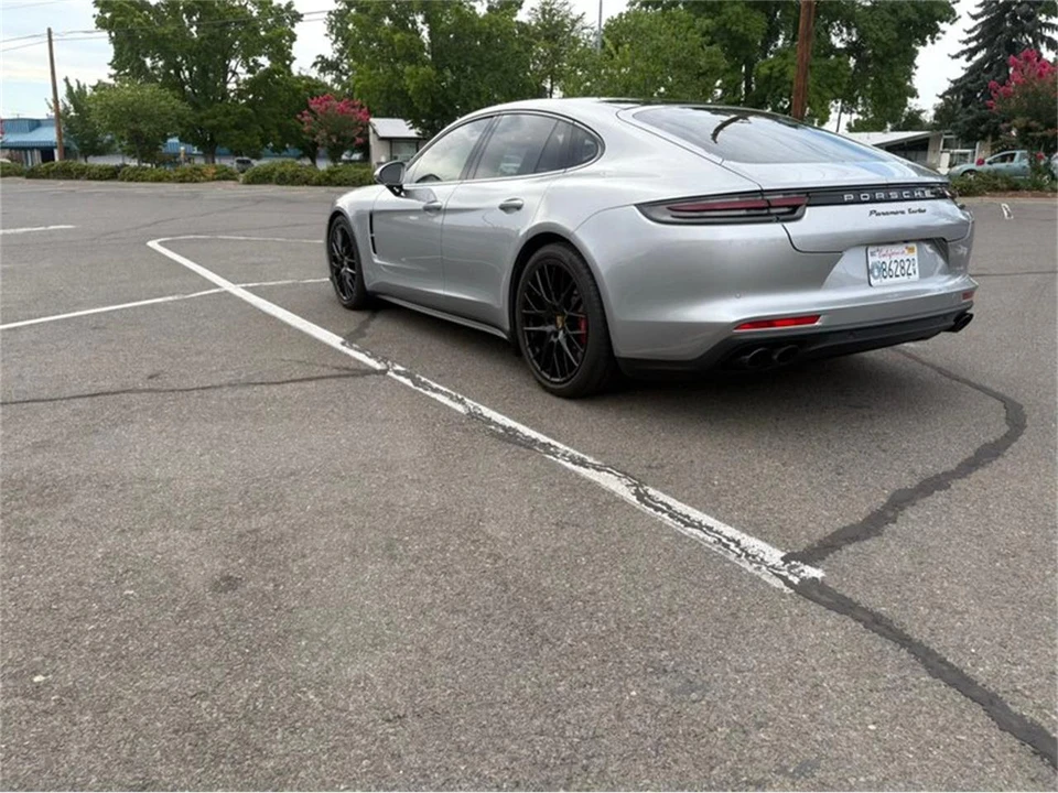 2017 Porsche 971 Panamera - Image 7 of 31
