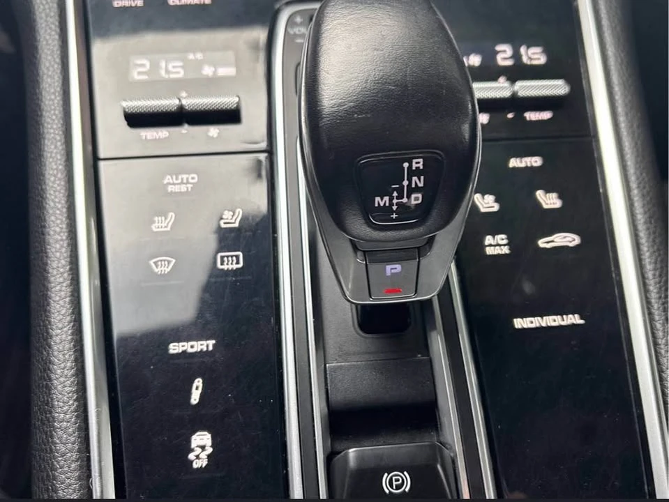 2017 Porsche 971 Panamera - Image 13 of 17
