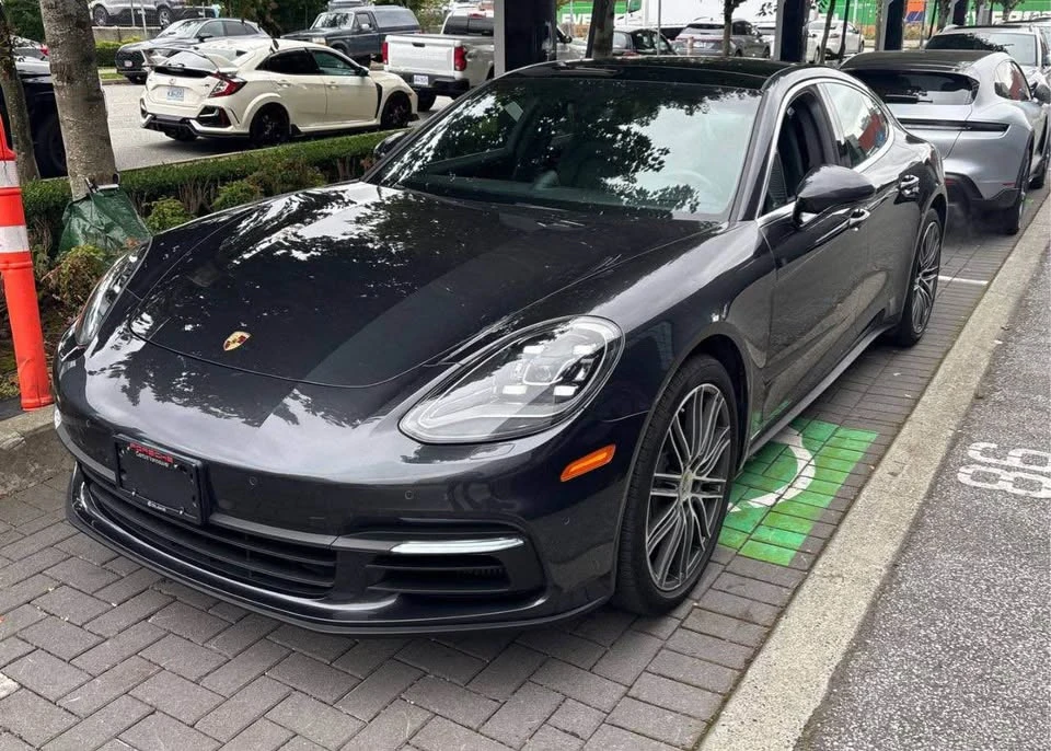 2017 Porsche 971 Panamera - Image 3 of 15