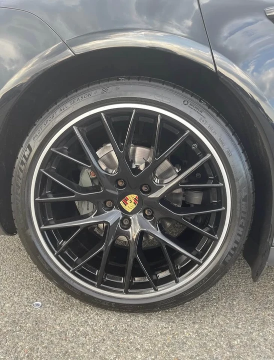 2017 Porsche 971 Panamera - Image 11 of 13