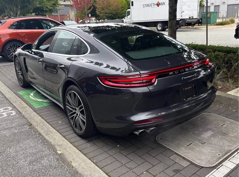 2017 Porsche 971 Panamera - Image 4 of 17