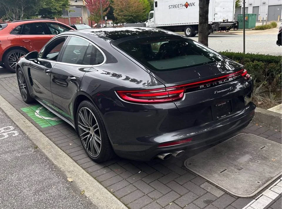 2017 Porsche 971 Panamera - Image 2 of 15