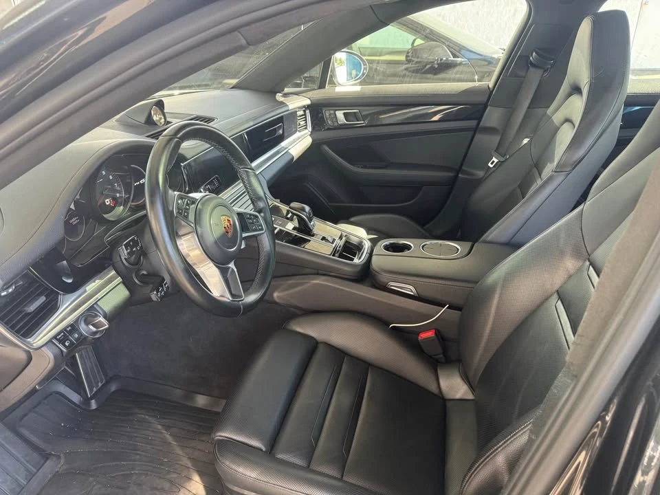 2017 Porsche 971 Panamera - Image 6 of 10
