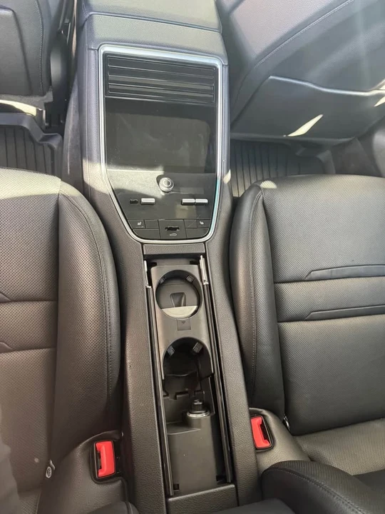2017 Porsche 971 Panamera - Image 9 of 10