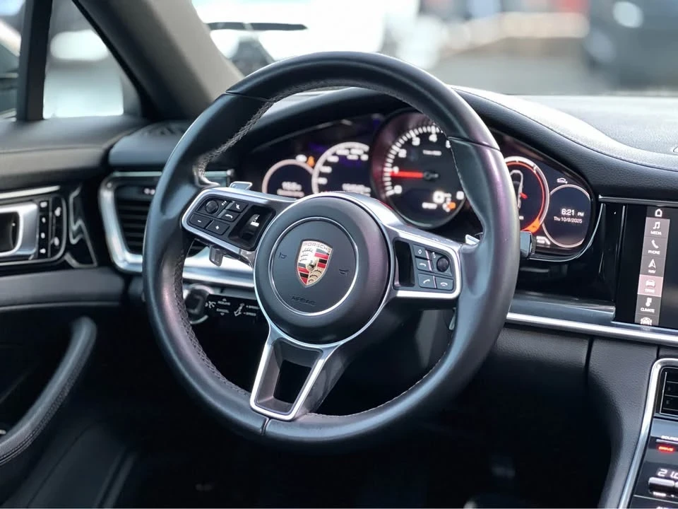 2017 Porsche 971 Panamera - Image 11 of 12