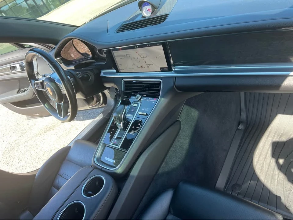 2017 Porsche 971 Panamera - Image 5 of 10
