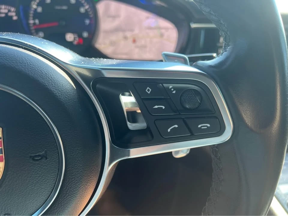 2017 Porsche 971 Panamera - Image 9 of 10