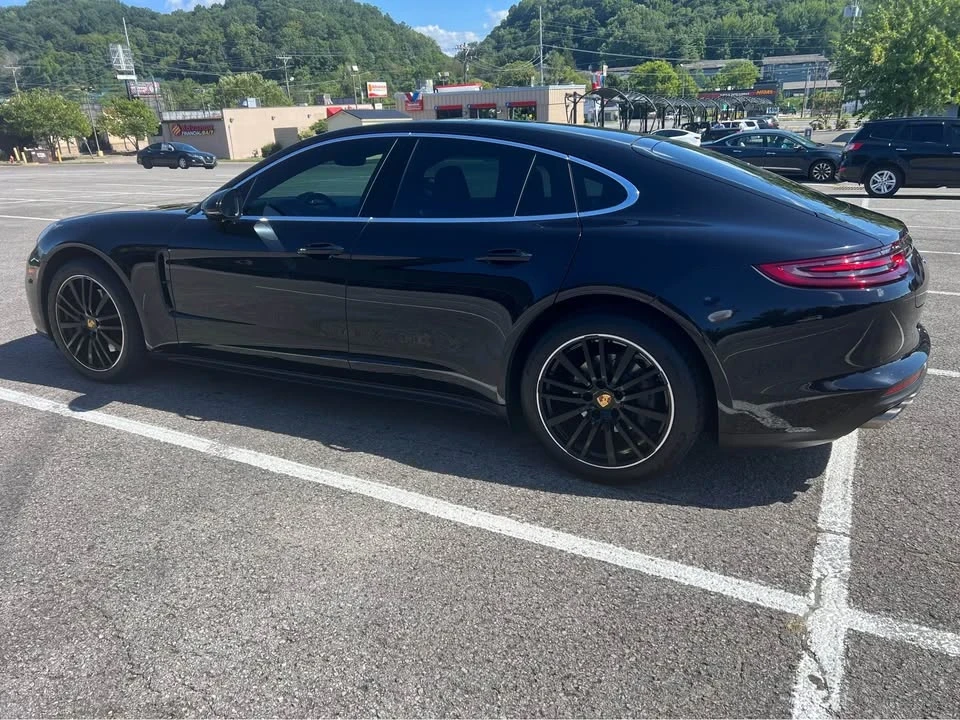 2017 Porsche 971 Panamera - Image 4 of 10