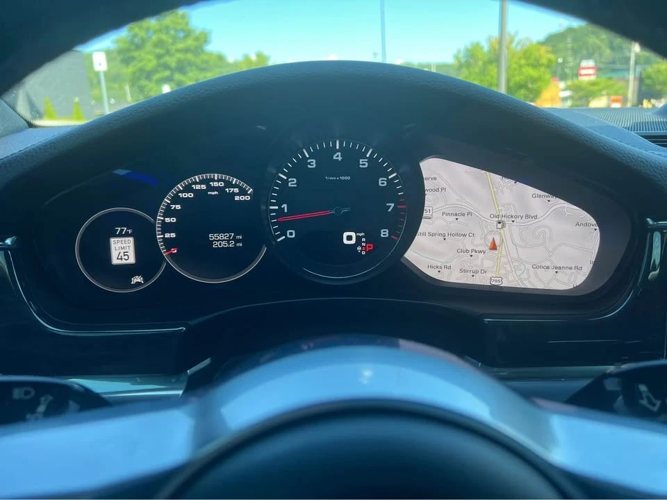 2017 Porsche 971 Panamera - Image 8 of 10