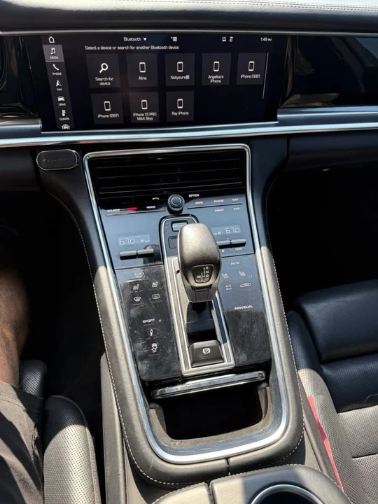 2017 Porsche 971 Panamera - Image 11 of 12