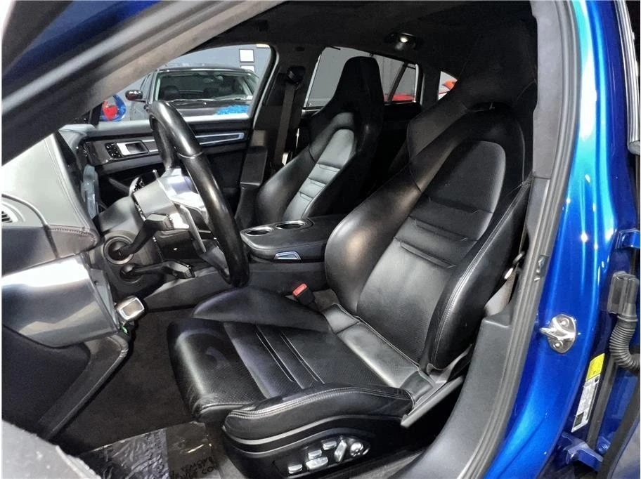 2017 Porsche 971 Panamera - Image 7 of 20