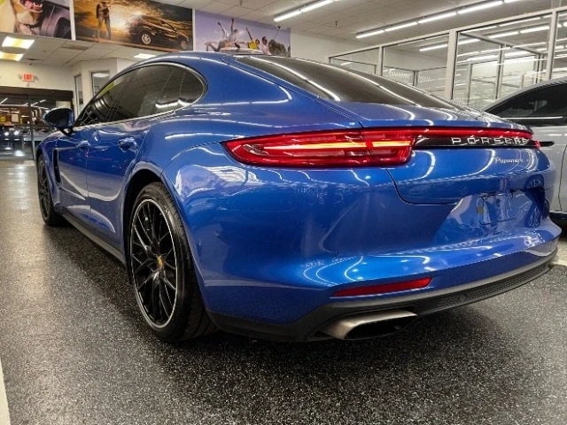 2017 Porsche 971 Panamera - Image 4 of 10