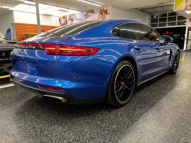 2017 Porsche 971 Panamera - Image 6 of 10