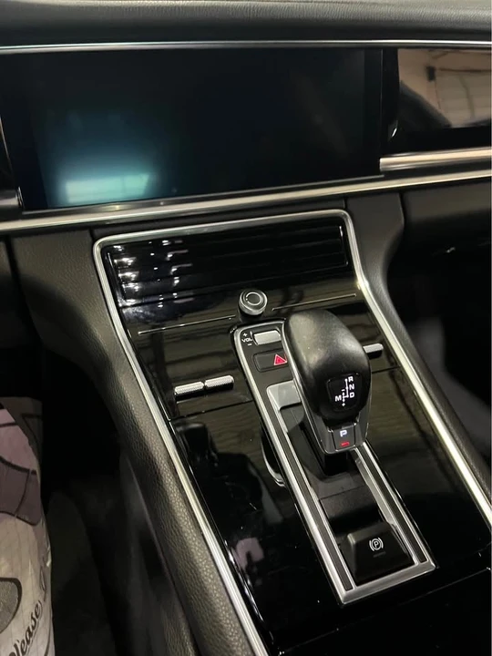 2017 Porsche 971 Panamera - Image 11 of 14