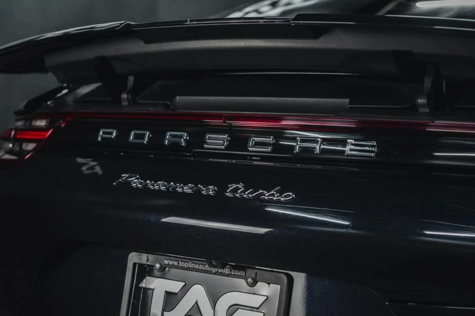 2017 Porsche 971 Panamera - Image 16 of 19