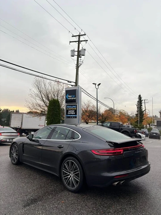 2017 Porsche 971 Panamera - Image 4 of 12