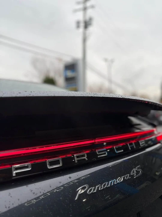 2017 Porsche 971 Panamera - Image 7 of 12