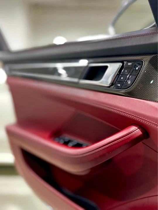 2017 Porsche 971 Panamera - Image 18 of 19