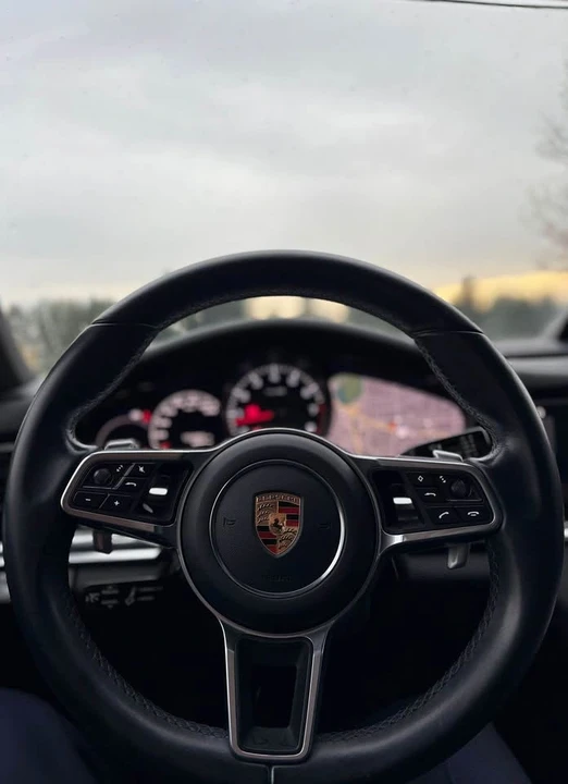 2017 Porsche 971 Panamera - Image 6 of 11