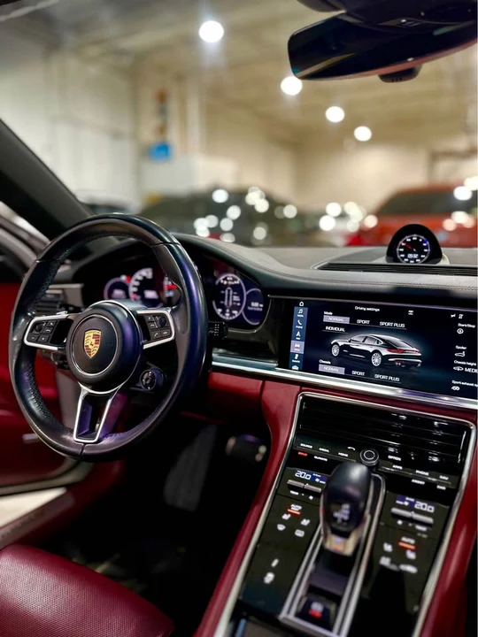 2017 Porsche 971 Panamera - Image 11 of 19