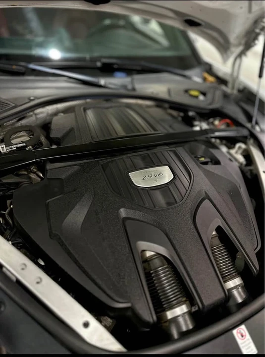 2017 Porsche 971 Panamera - Image 18 of 18