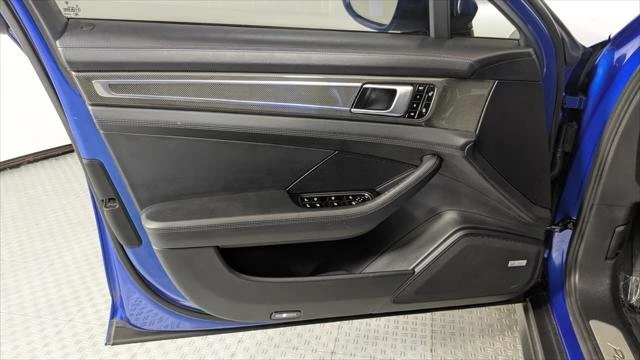 2017 Porsche 971 Panamera - Image 13 of 17