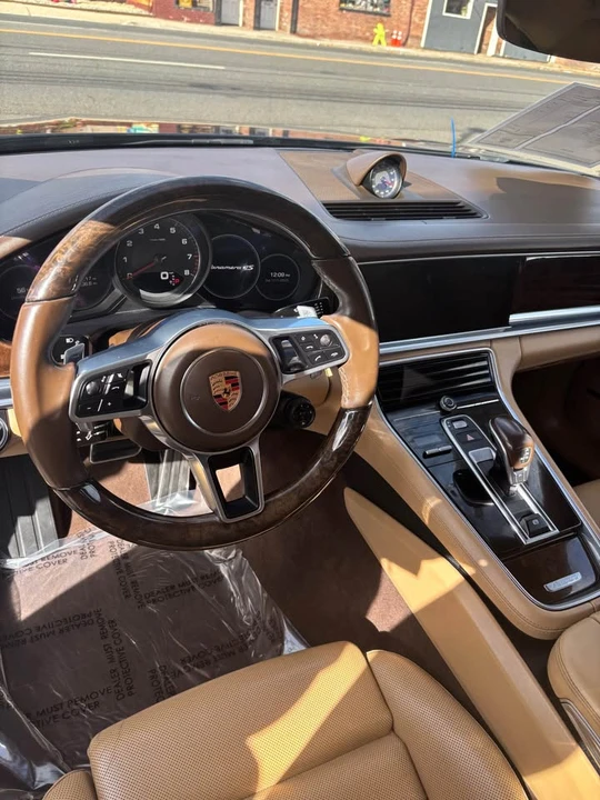 2017 Porsche 971 Panamera - Image 2 of 3