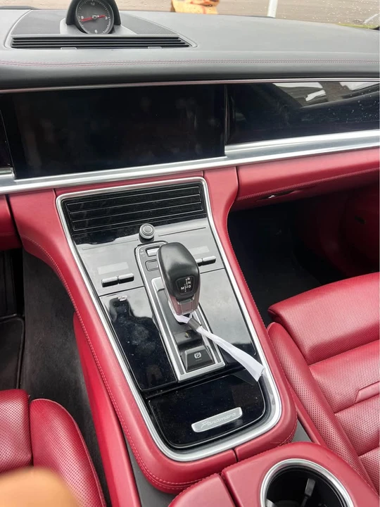 2017 Porsche 971 Panamera - Image 8 of 19
