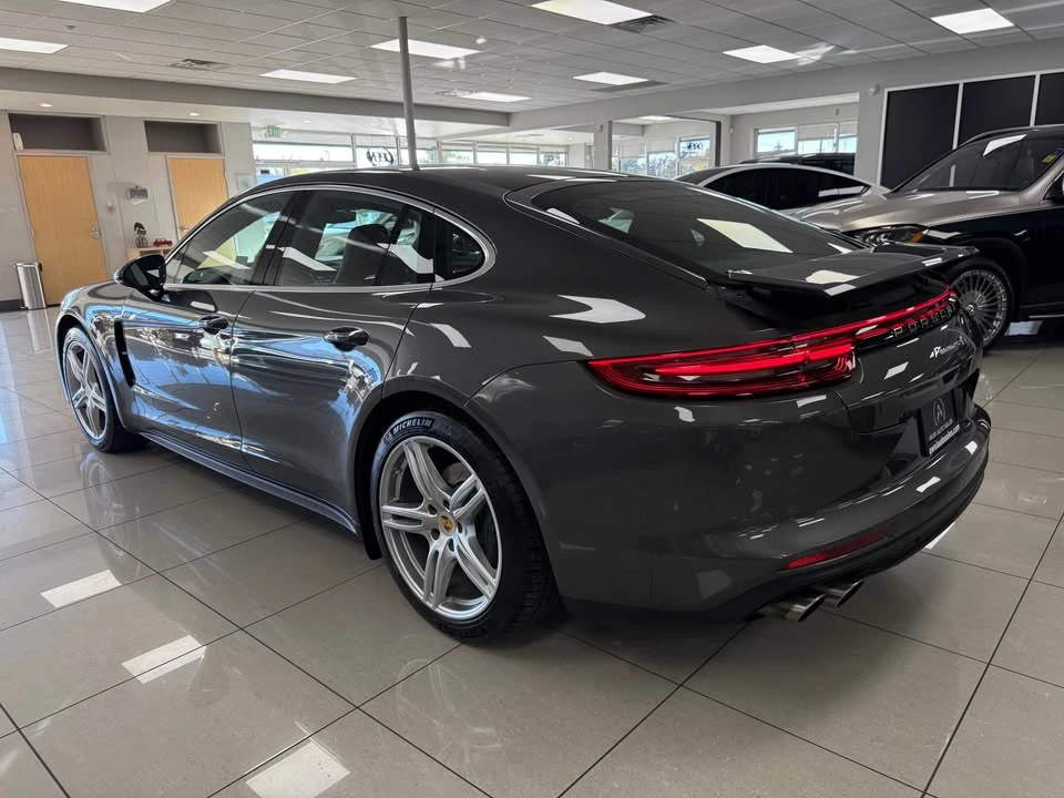 2017 Porsche 971 Panamera - Image 4 of 15