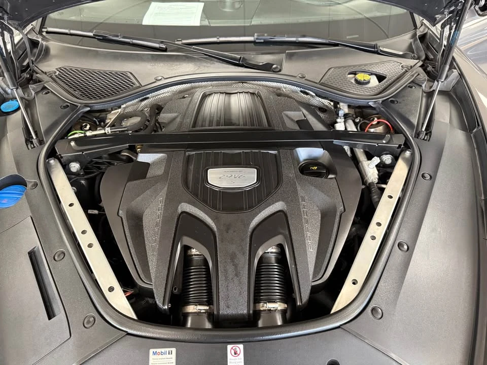 2017 Porsche 971 Panamera - Image 9 of 15