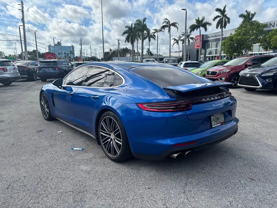 2017 Porsche 971 Panamera - Image 4 of 15