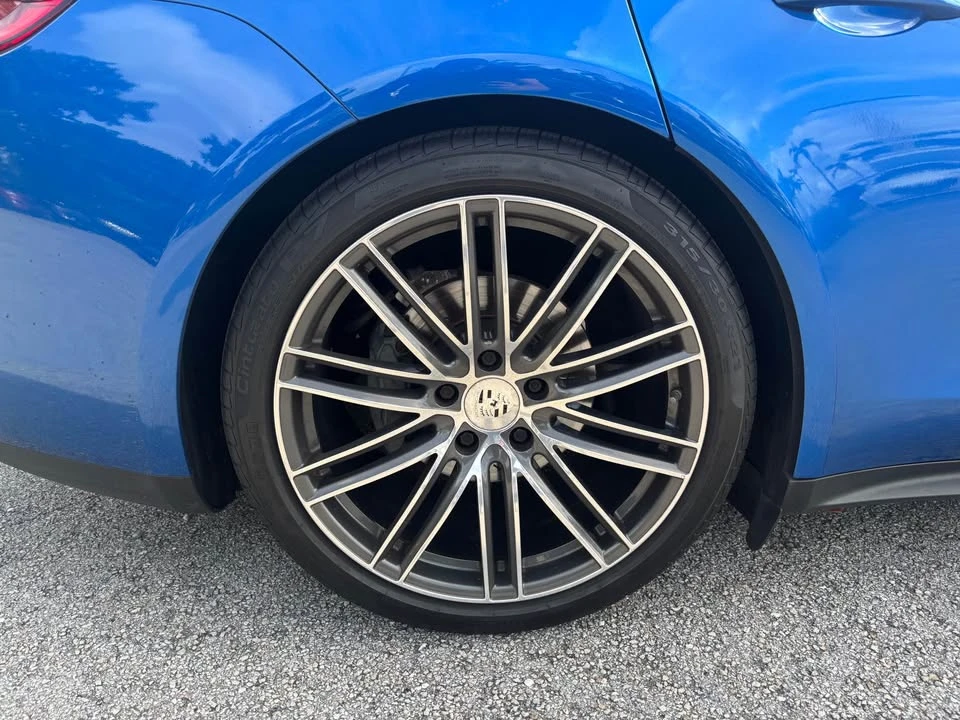 2017 Porsche 971 Panamera - Image 11 of 15