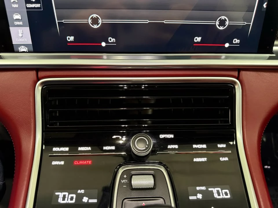 2017 Porsche 971 Panamera - Image 18 of 18