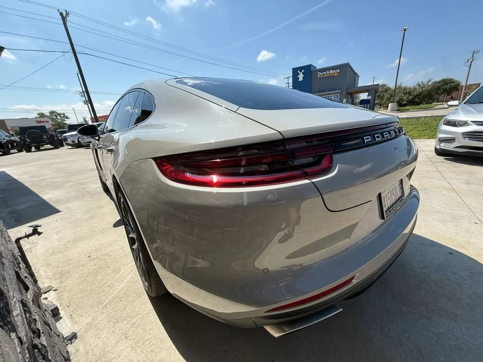 2017 Porsche 971 Panamera - Image 4 of 17