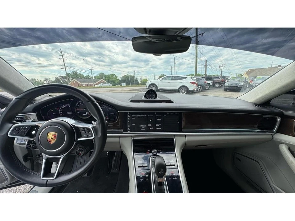 2017 Porsche 971 Panamera - Image 7 of 12