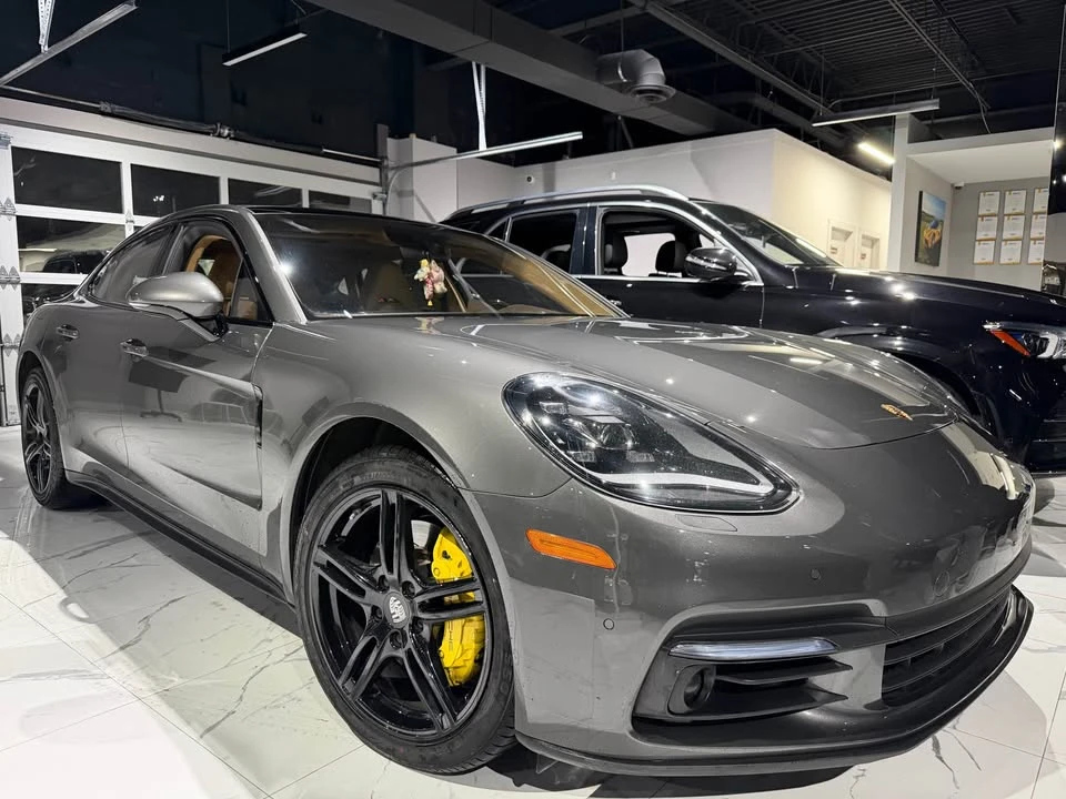 2017 Porsche 971 Panamera - Image 2 of 12
