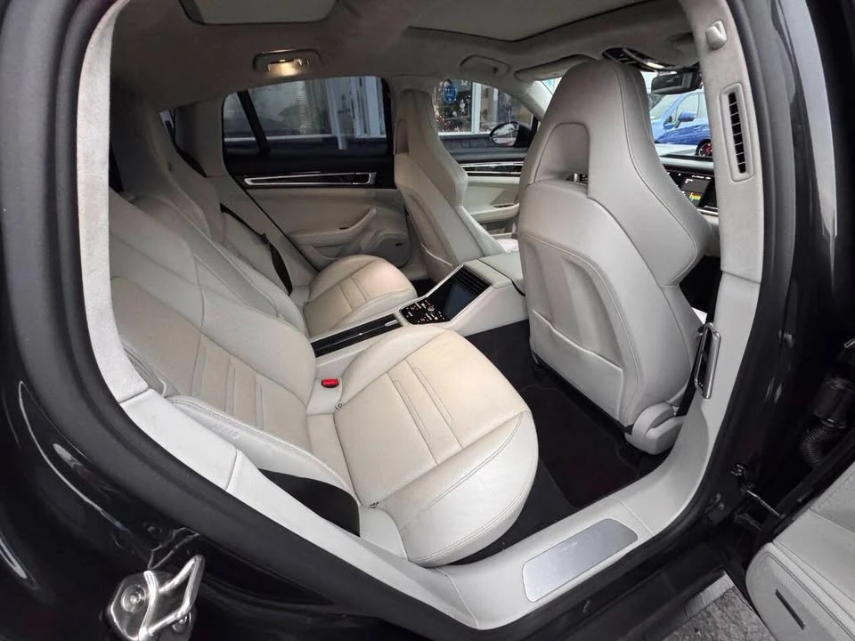 2017 Porsche 971 Panamera - Image 14 of 20